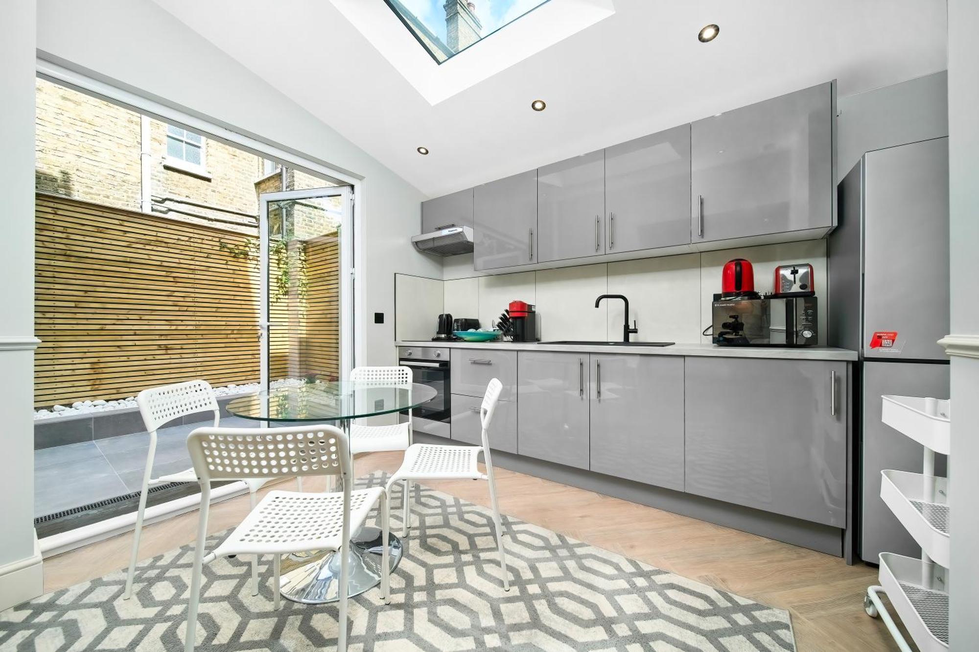Nine Elms Modern Studio Apartments Лондон Экстерьер фото